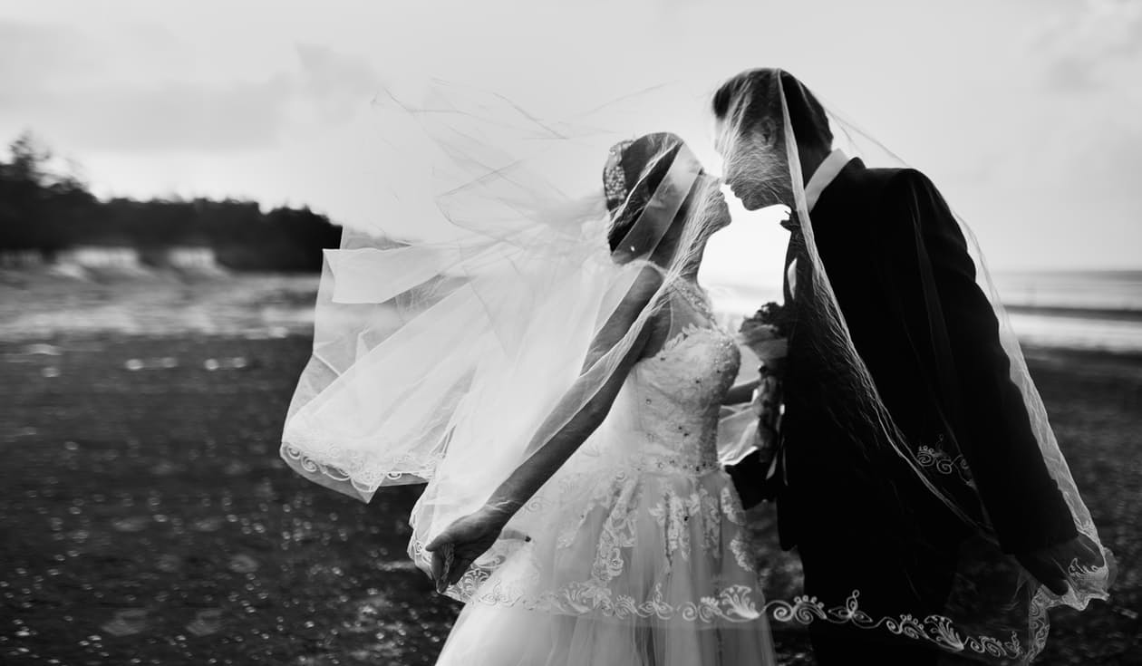 Bride and groom wedding photo.